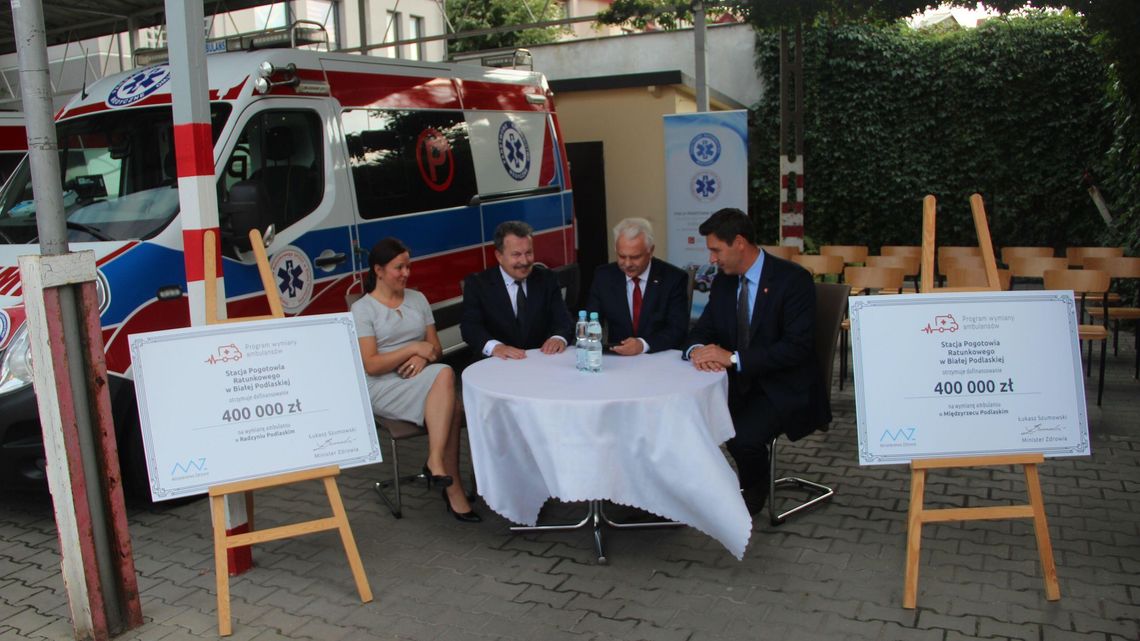 Kilkanaście nowych karetek pogotowia dla województwa lubelskiego