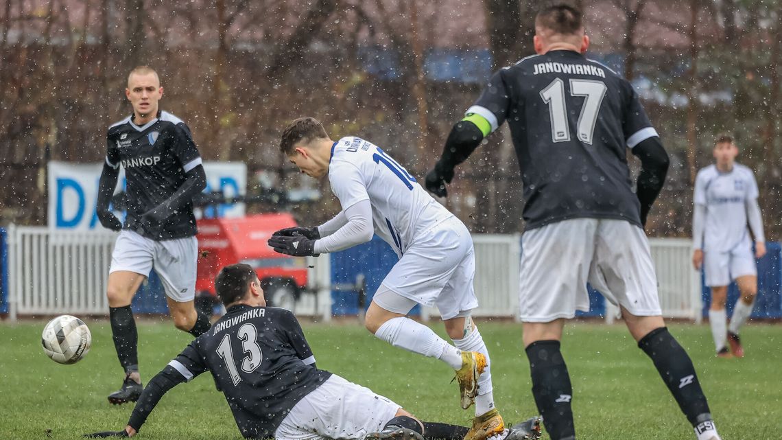 Kilku chętnych do awansu i tylko jedno miejsce. Janowianka, Stal Kraśnik, Lewart czy ktoś inny?