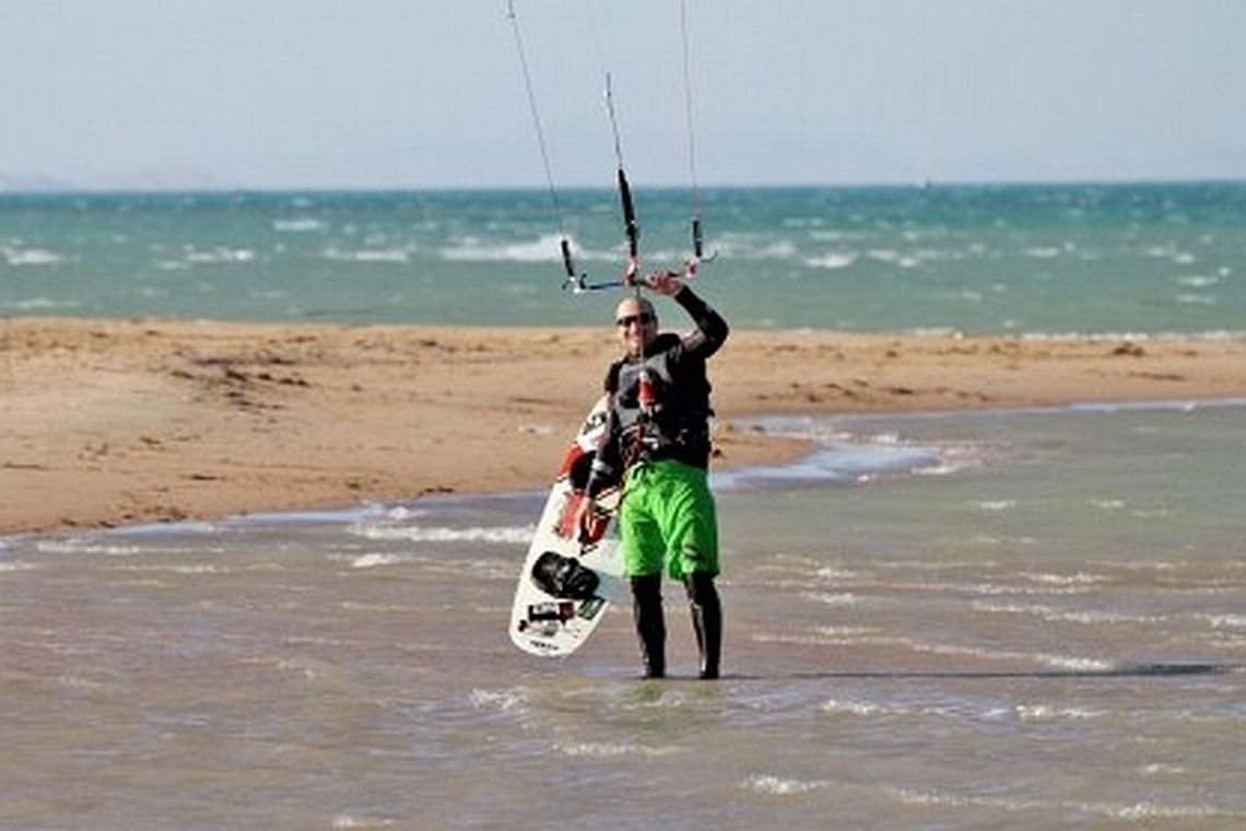 Kitesurfer Jan Lisewski nadal poszukiwany