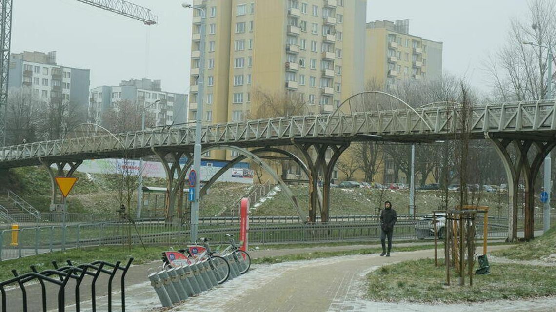 Kładka nad ulicą Filaretów do przebudowy. Kierowców czekają utrudnienia Kładka nad ulicą Filaretów do przebudowy. Kierowców czekają utrudnienia