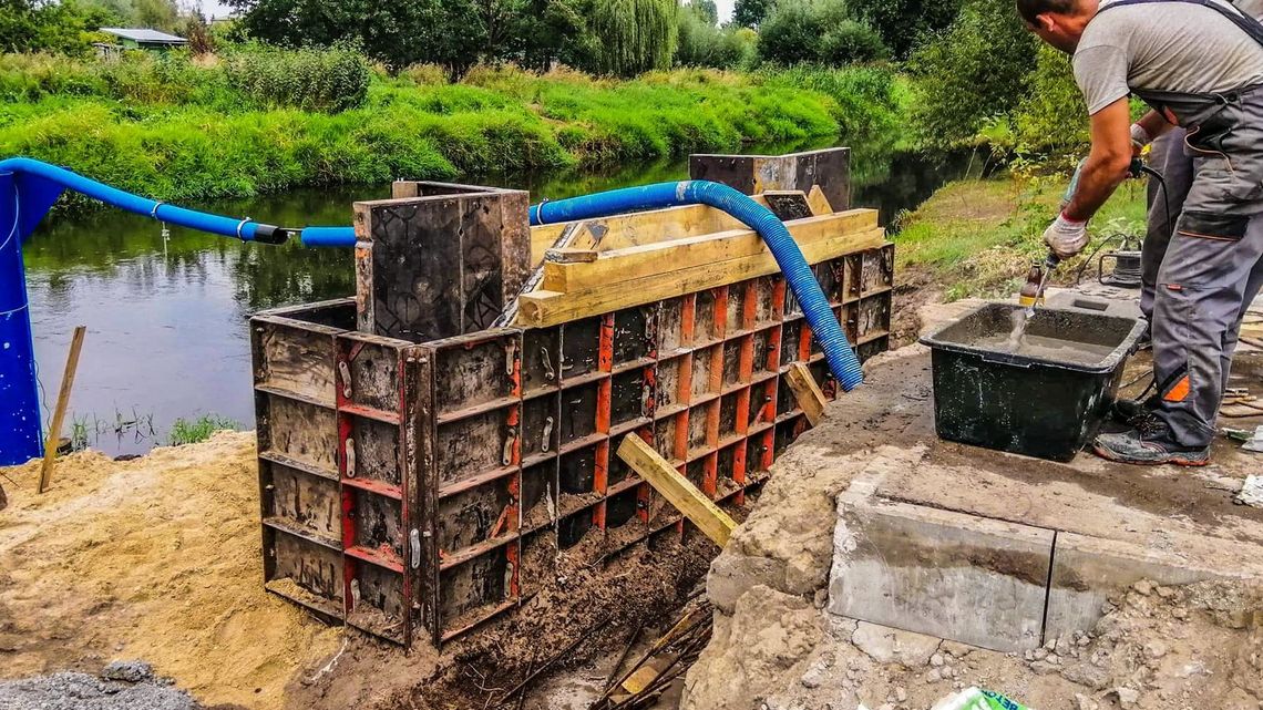Kładki na Krznie powstają w Białej Podlaskiej i Łukowie