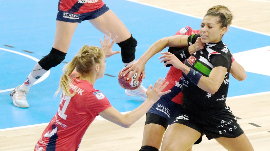 Kłopoty zawodniczki MKS FunFloor Perła Lublin z dotarciem na zgrupowanie w Spale