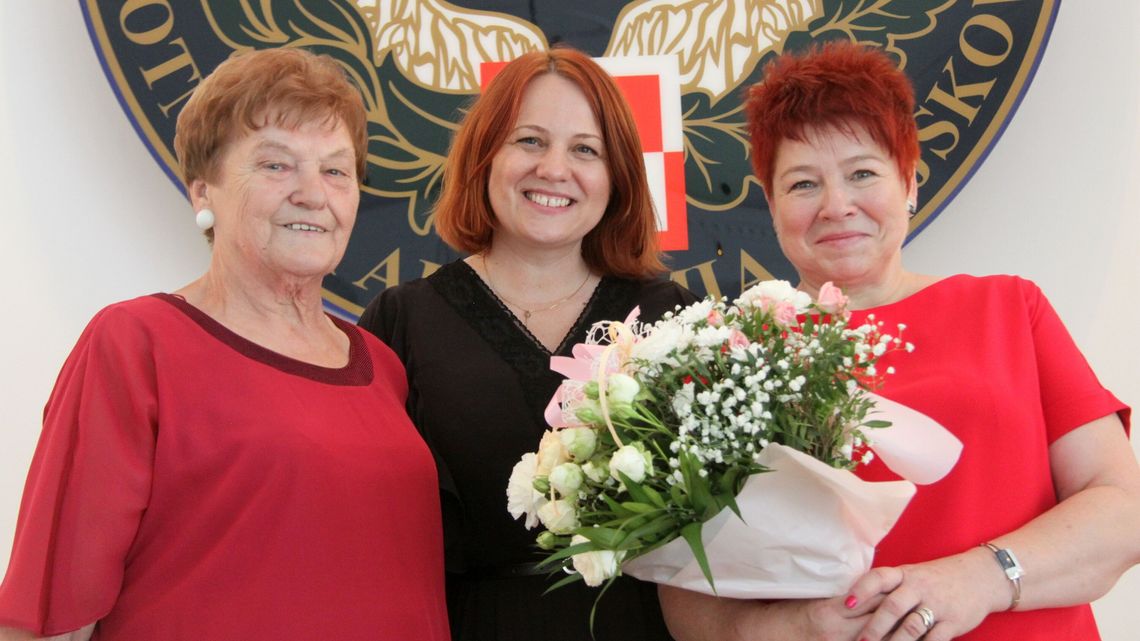 Klub ma 40 lat. Seniorzy więcej. Jubileuszowa impreza w pałacu