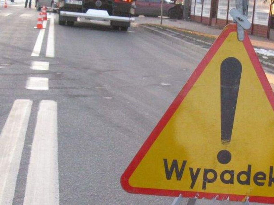 Kobieta i 6-letnie dziecko ranni w wypadku w Białej Podlaskiej Kobieta i 6-letnie dziecko ranni w wypadku w Białej Podlaskiej