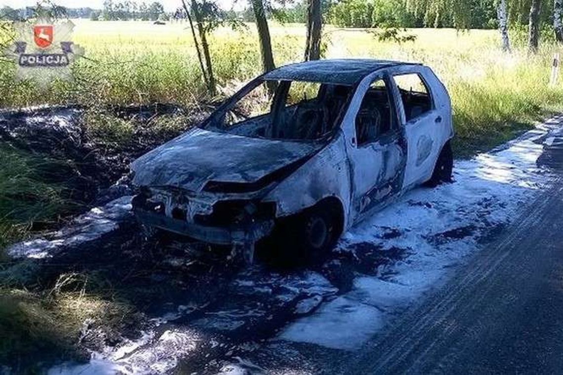 Kobieta jechała z małym dzieckiem. Nagle samochód stanął w ogniu Kobieta jechała z małym dzieckiem. Nagle samochód stanął w ogniu