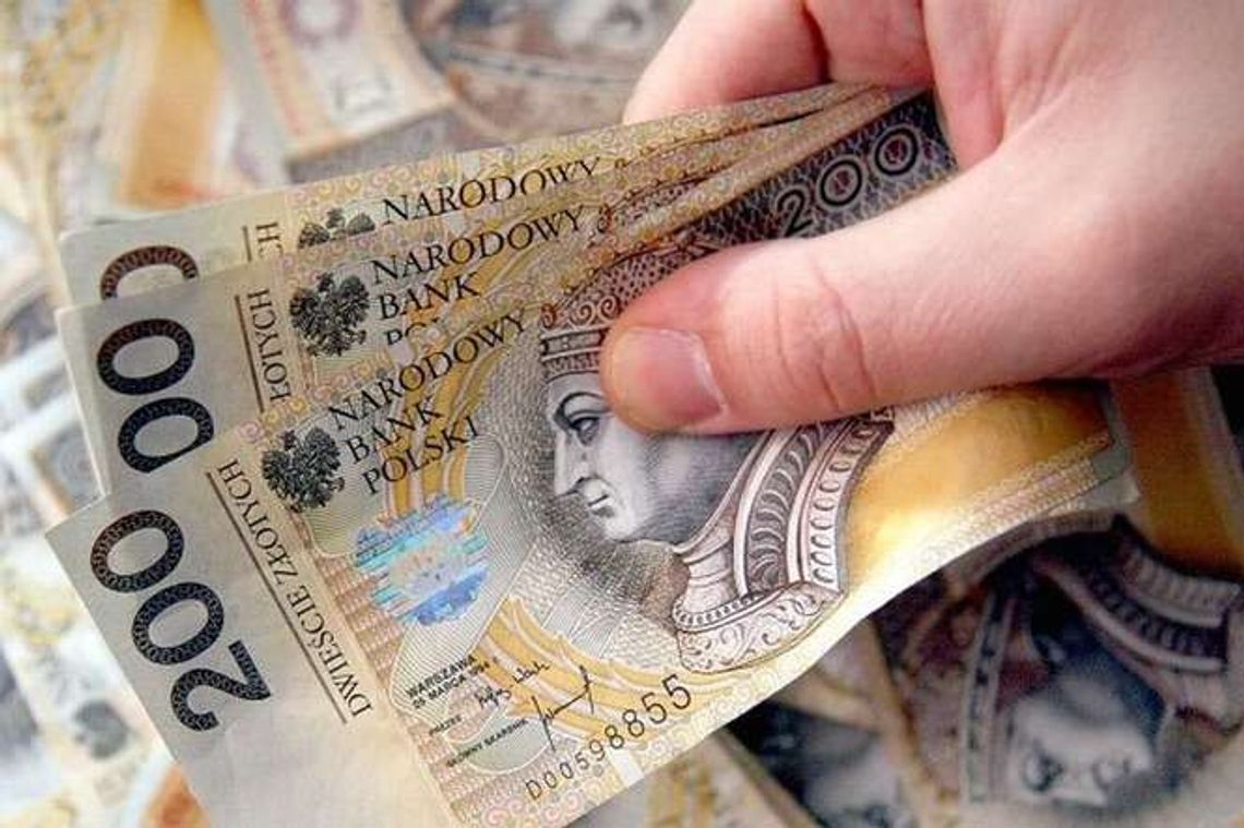 Kobieta oszukana „na urzędnika”. Straciła 20 tys. zł Kobieta oszukana „na urzędnika”. Straciła 20 tys. zł