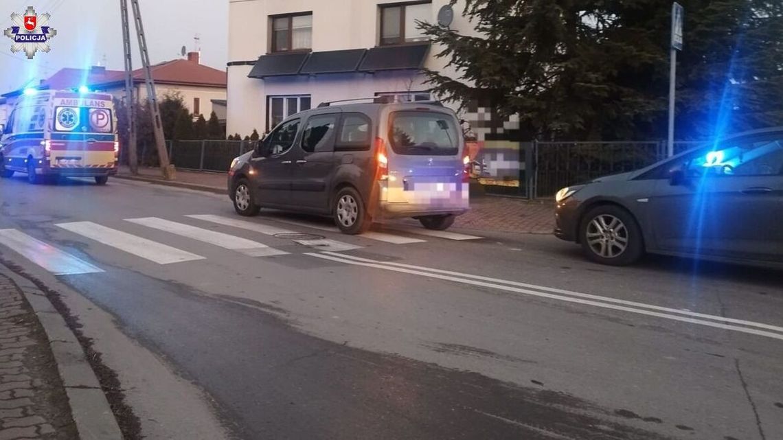 Kobieta szła po pasach. Wtedy nadjechał samochód Kobieta szła po pasach. Wtedy nadjechał samochód
