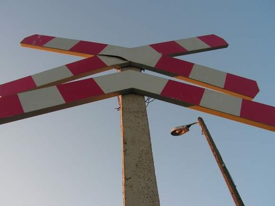 Kobieta w ciąży zginęła na przejeździe kolejowym pod Włocławkiem