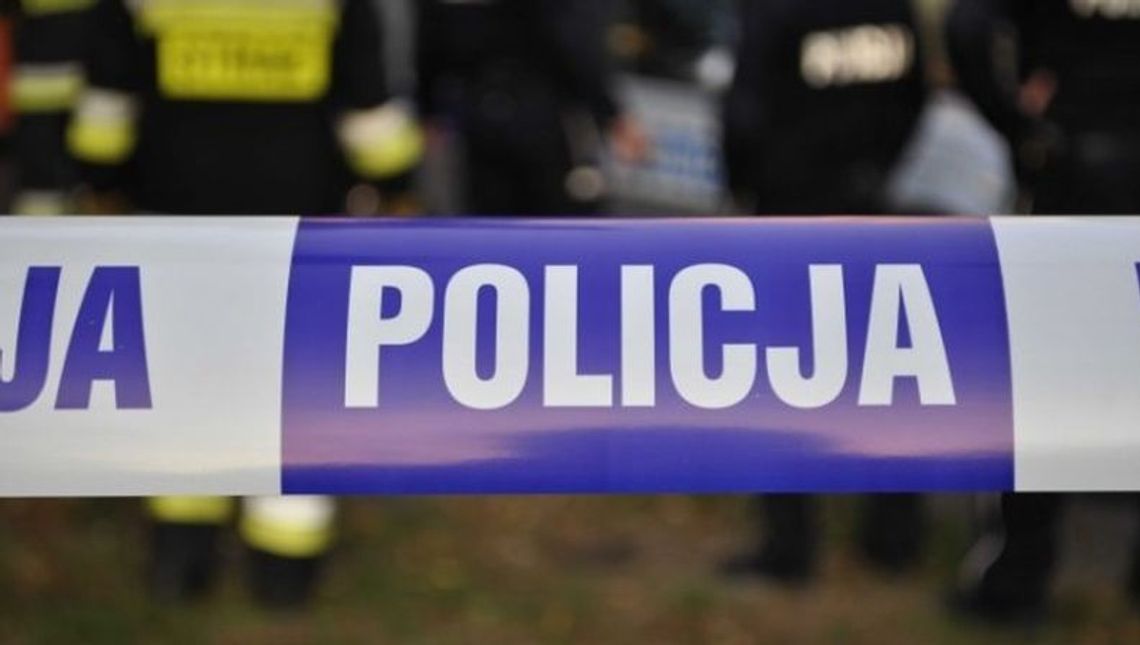 Kobieta znaleziona martwa w wannie Kobieta znaleziona martwa w wannie