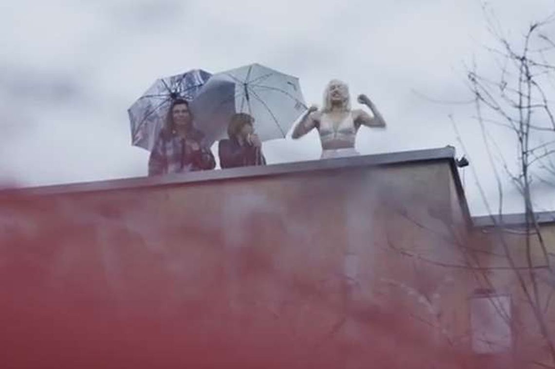 Kobiety Mafii. Nowy zwiastun pełen seksu i przemocy [+18] 