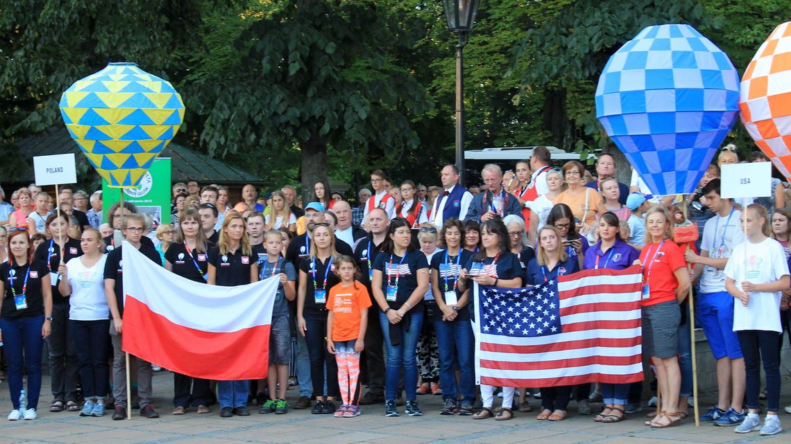 Kobiety w balonach na nałęczowskim niebie. Mistrzostwa rozpoczęte [zdjęcia, wideo]