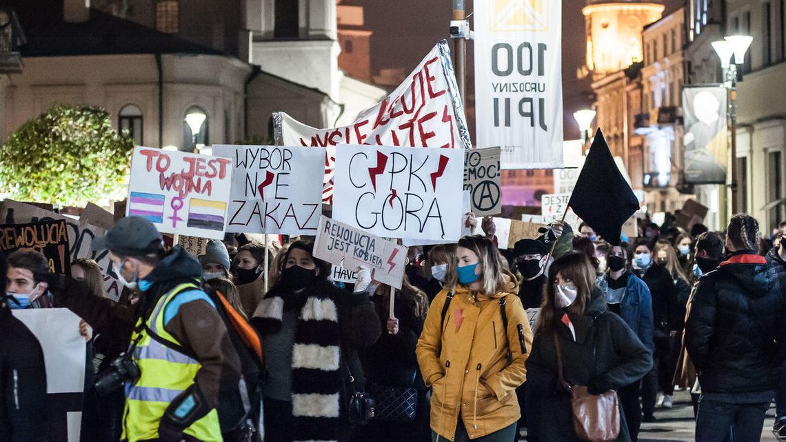 Kobiety z Opola Lubelskiego idą dzisiaj na spacer w obronie swoich praw