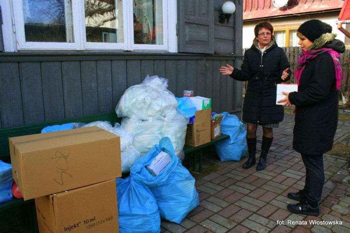 Koce, śpiwory, bandaże. Jak możemy pomóc Ukrainie?