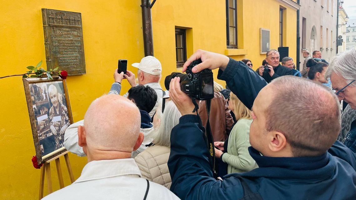 Kochała Zamość ponad wszystko. Badaczka historii miasta ma w nim swoją tablicę