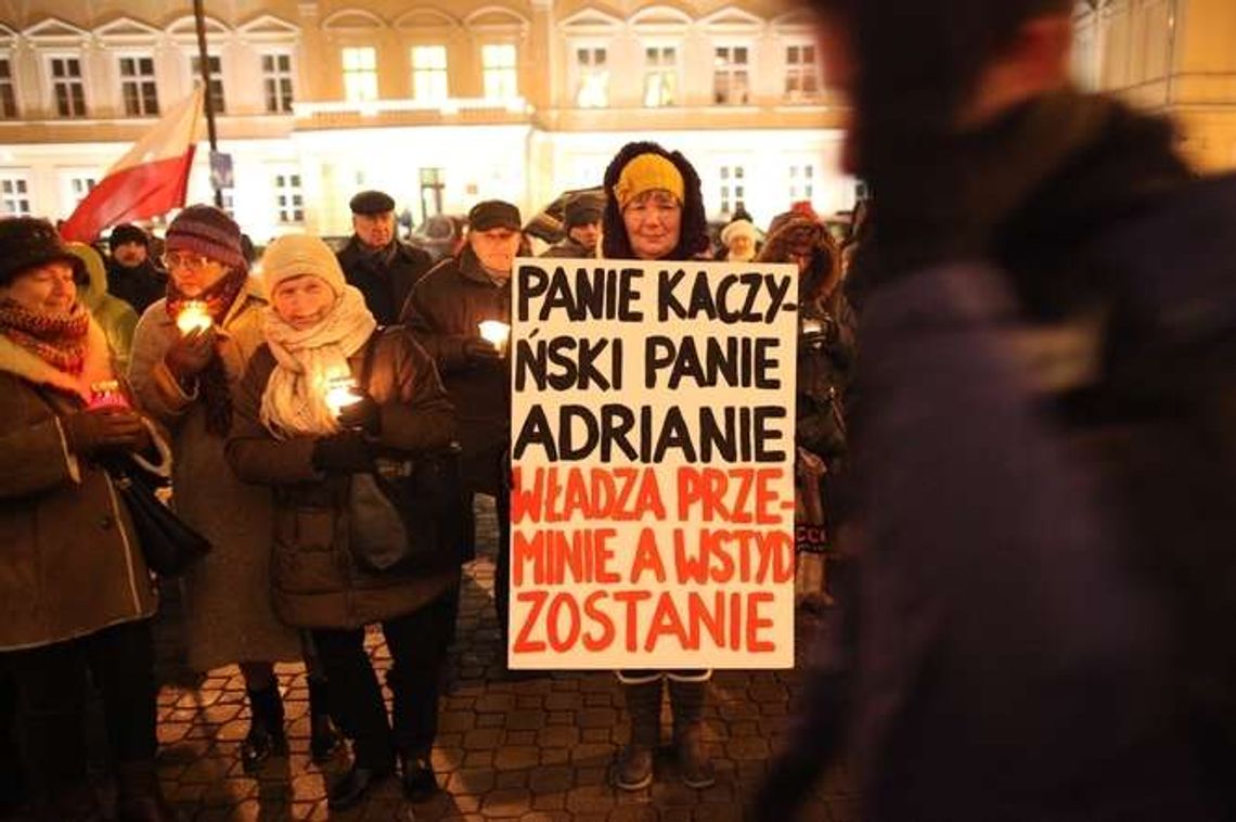 KOD przeciwko partyjnym sądom. Protest w Lublinie