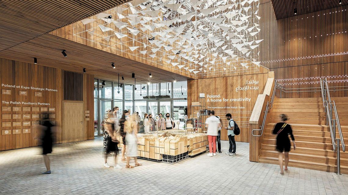 Kogo lubelski marszałek zabiera do Dubaju LISTA OFICJALNEJ DELEGACJI