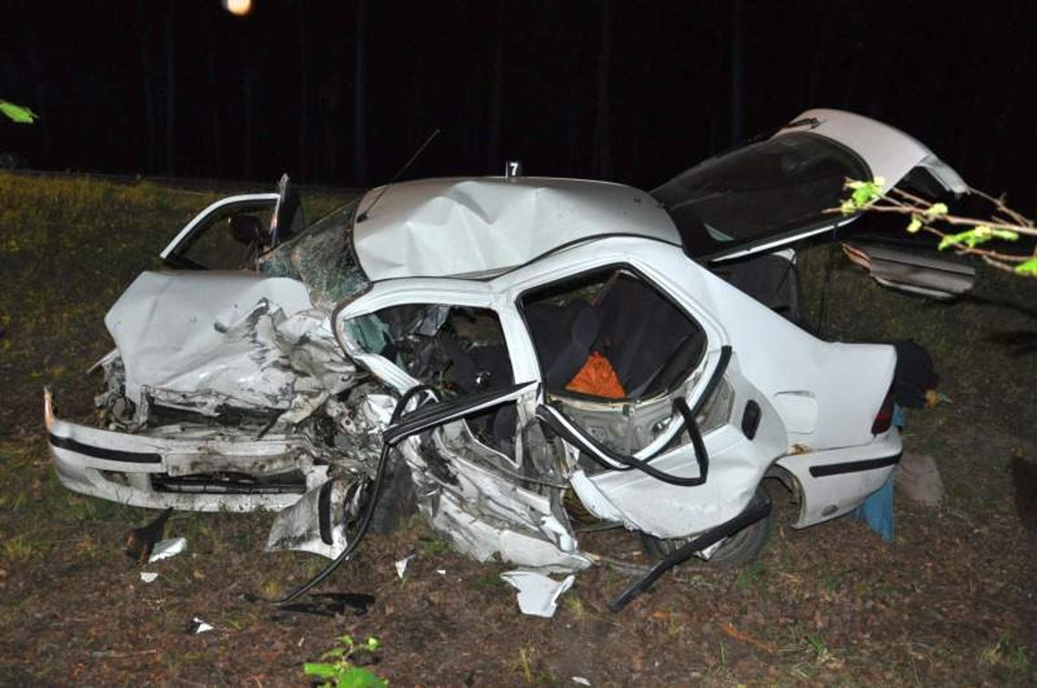 Kołacze: Dwie osoby zginęły w wypadku Kołacze: Dwie osoby zginęły w wypadku