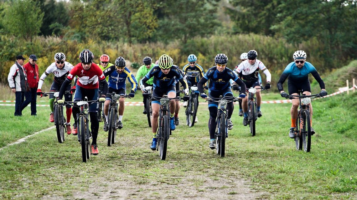 Kolarstwo górskie. Kamil Różalski i Angelika Bartkiewicz zostali mistrzami województwa lubelskiego Kolarstwo górskie. Kamil Różalski i Angelika Bartkiewicz zostali mistrzami województwa lubelskiego