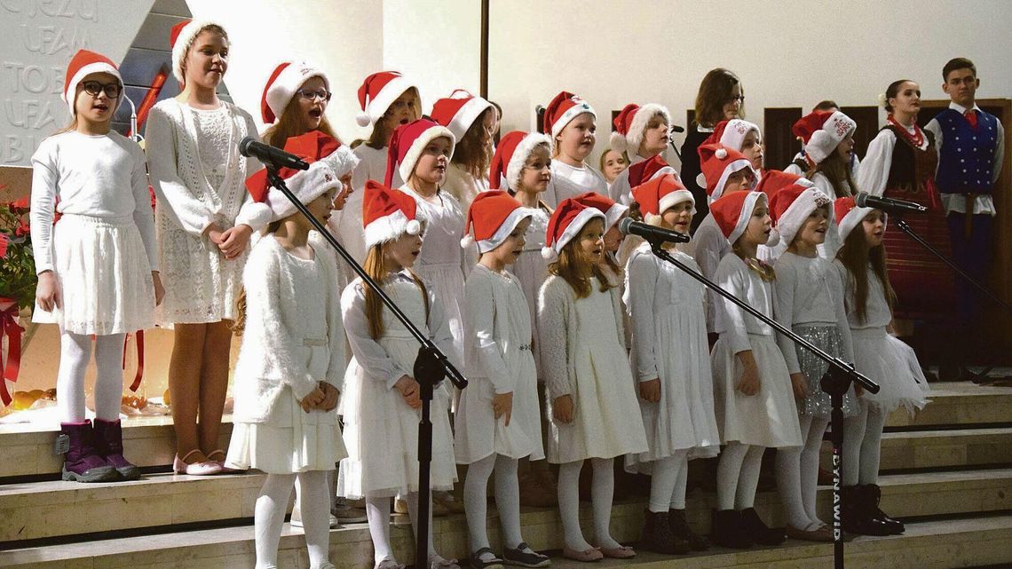 Kolędnicy z całej Polski przysłali 458 nagrań na festiwal w Puławach