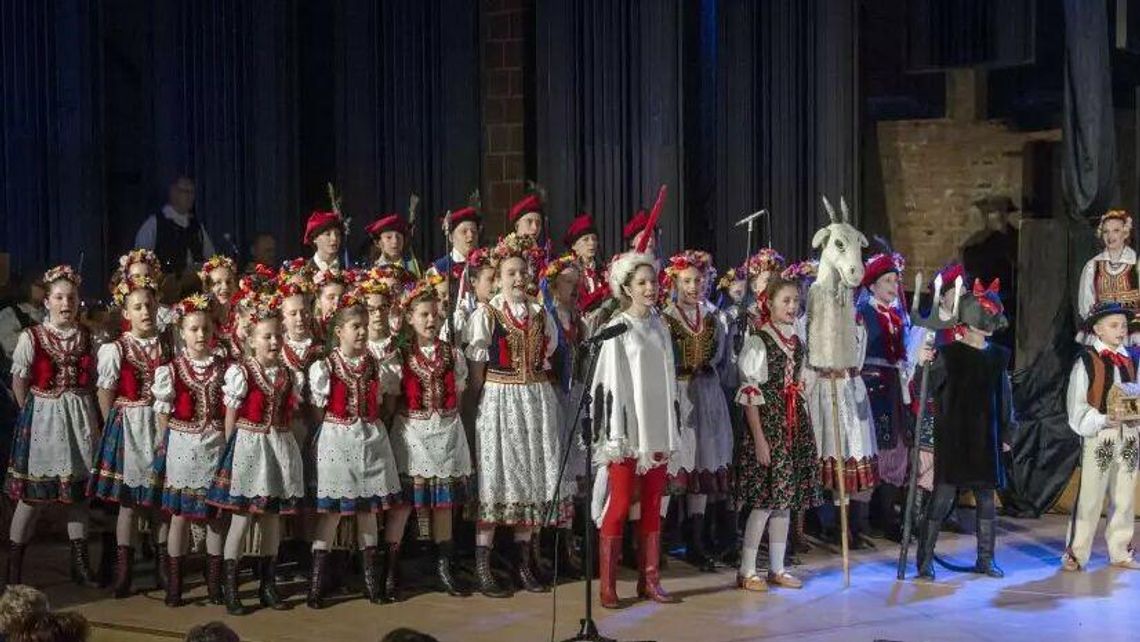 Kolędowanie z Kaniorowcami Kolędowanie z Kaniorowcami