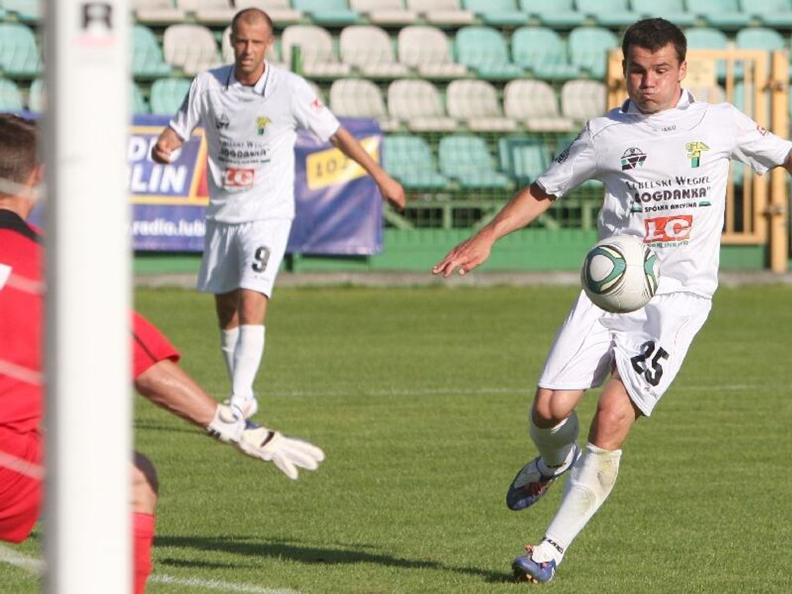 Kolejarz Stróże - GKS Bogdanka 1:2, spadek KSZO i Kluczborka