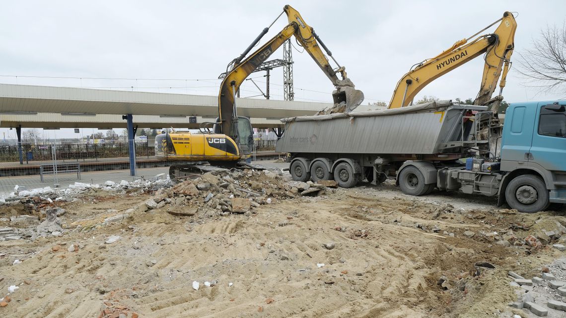 Kolejarze w końcu wymieniają dworzec w Świdniku