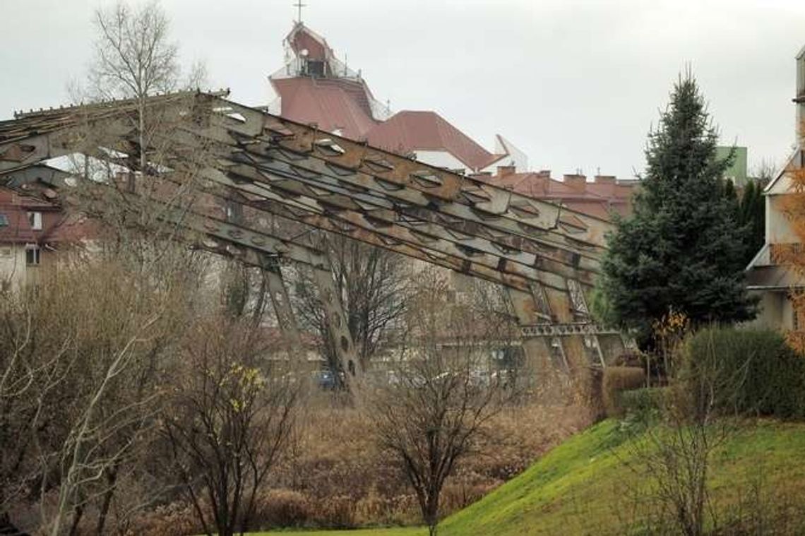Kolejne podchody do "szkieletora" z Czubów. Co powstanie w jego miejscu?