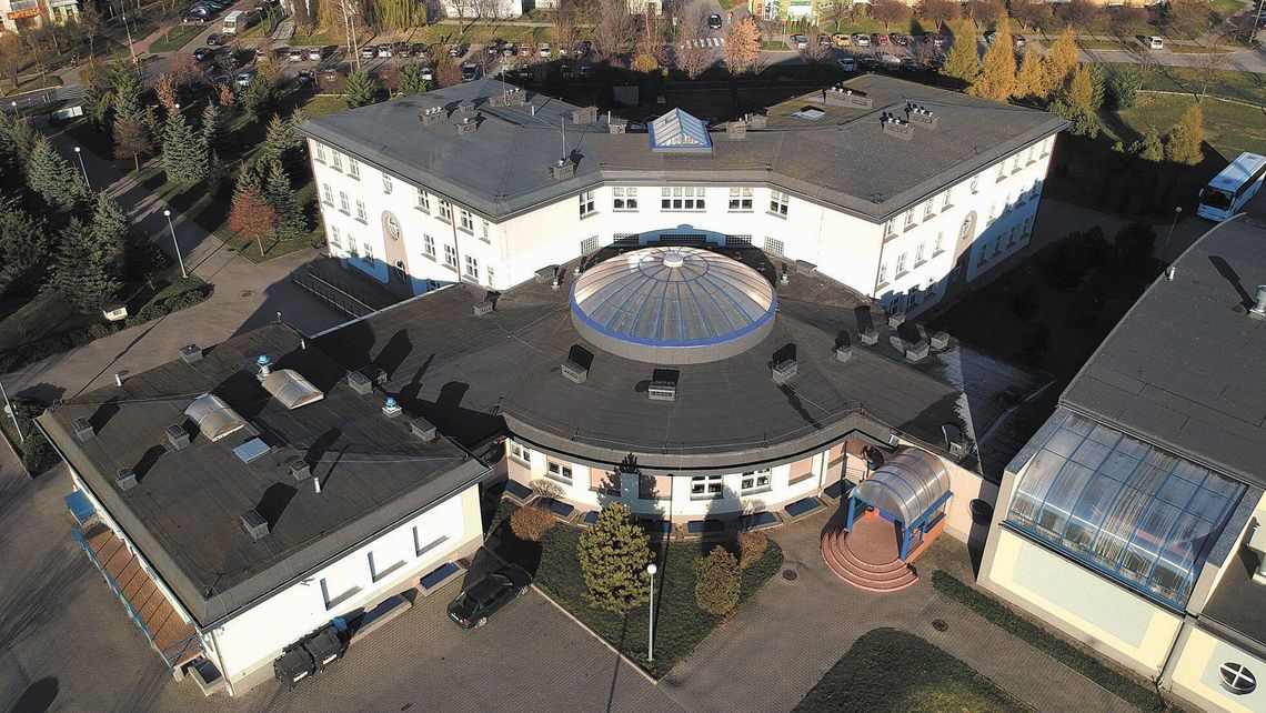 Kolejne problemy przy budowie szkoły na Felinie. Projektu wciąż nie ma 