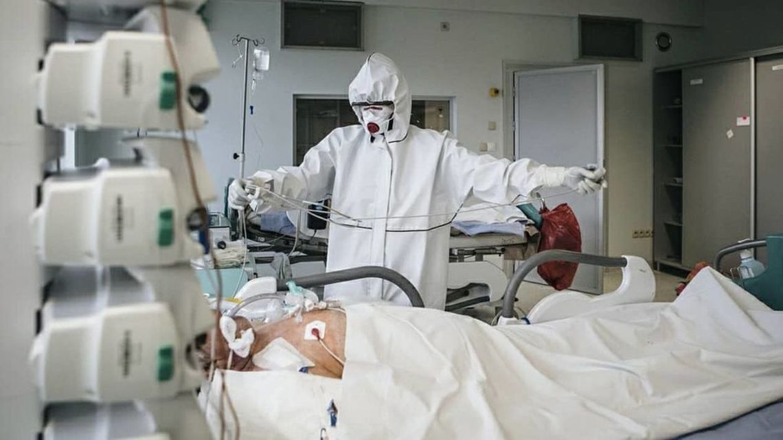 Kolejny wzrost zakażeń koronawirusem w Polsce. Bardzo dużo zgonów