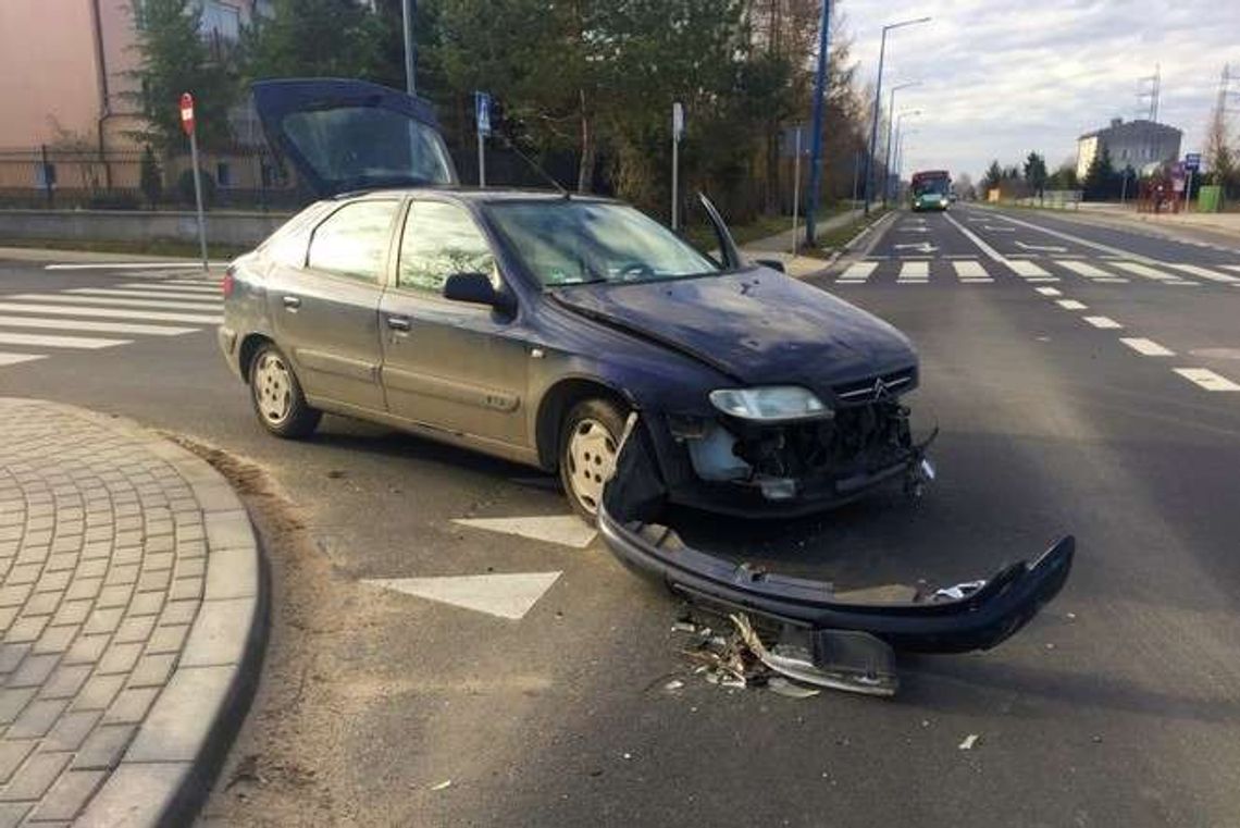 Kolizja na Choinach. Wyjeżdżał z osiedla, zderzył się z autobusem