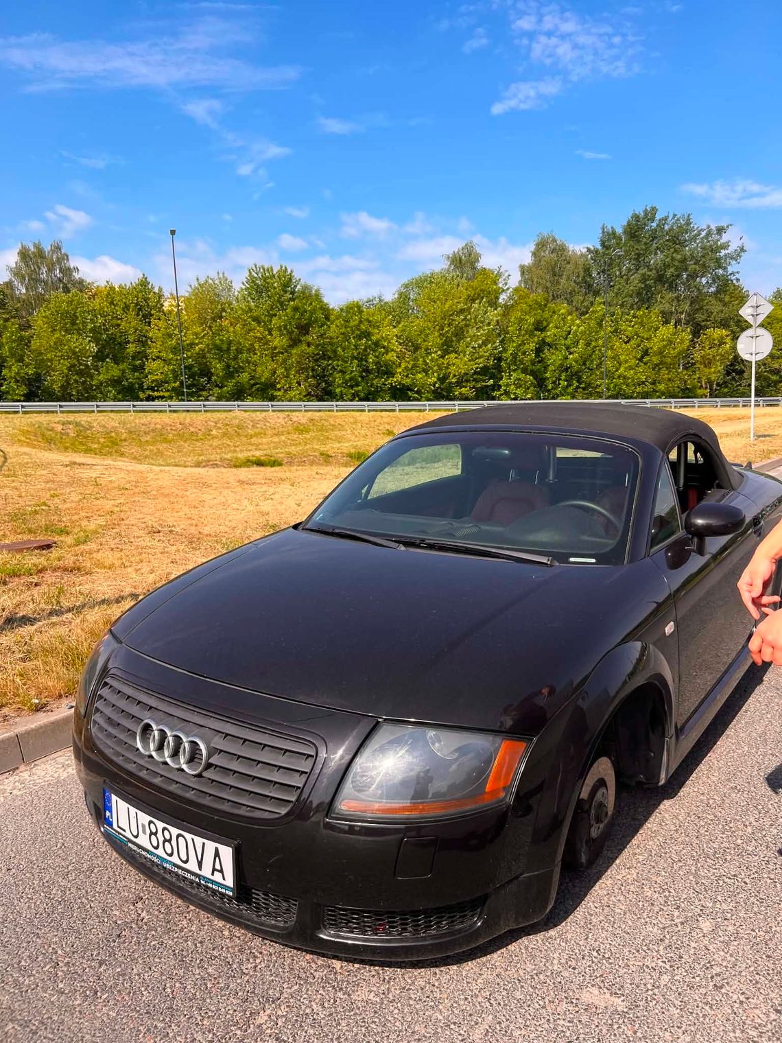 Koło odpadło od audi i uderzyło w Volvo. To zderzyło się z Hondą Koło odpadło od audi i uderzyło w Volvo. To zderzyło się z Hondą