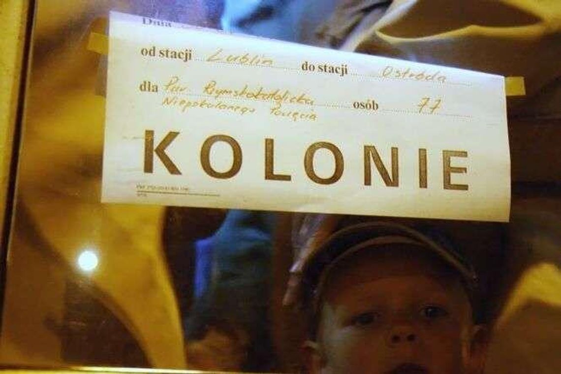 Kolonie bez telefonu komórkowego? To się zdarza coraz częściej. "Dzieci lepiej znoszą rozłąkę" Kolonie bez telefonu komórkowego? To się zdarza coraz częściej. "Dzieci lepiej znoszą rozłąkę"