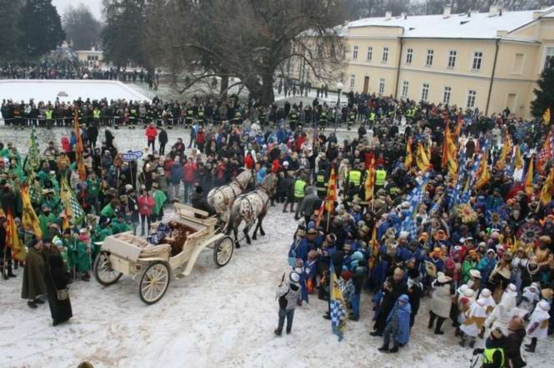 Kolorowy orszak przeszedł ulicami Puław (zdjęcia) Kolorowy orszak przeszedł ulicami Puław (zdjęcia)
