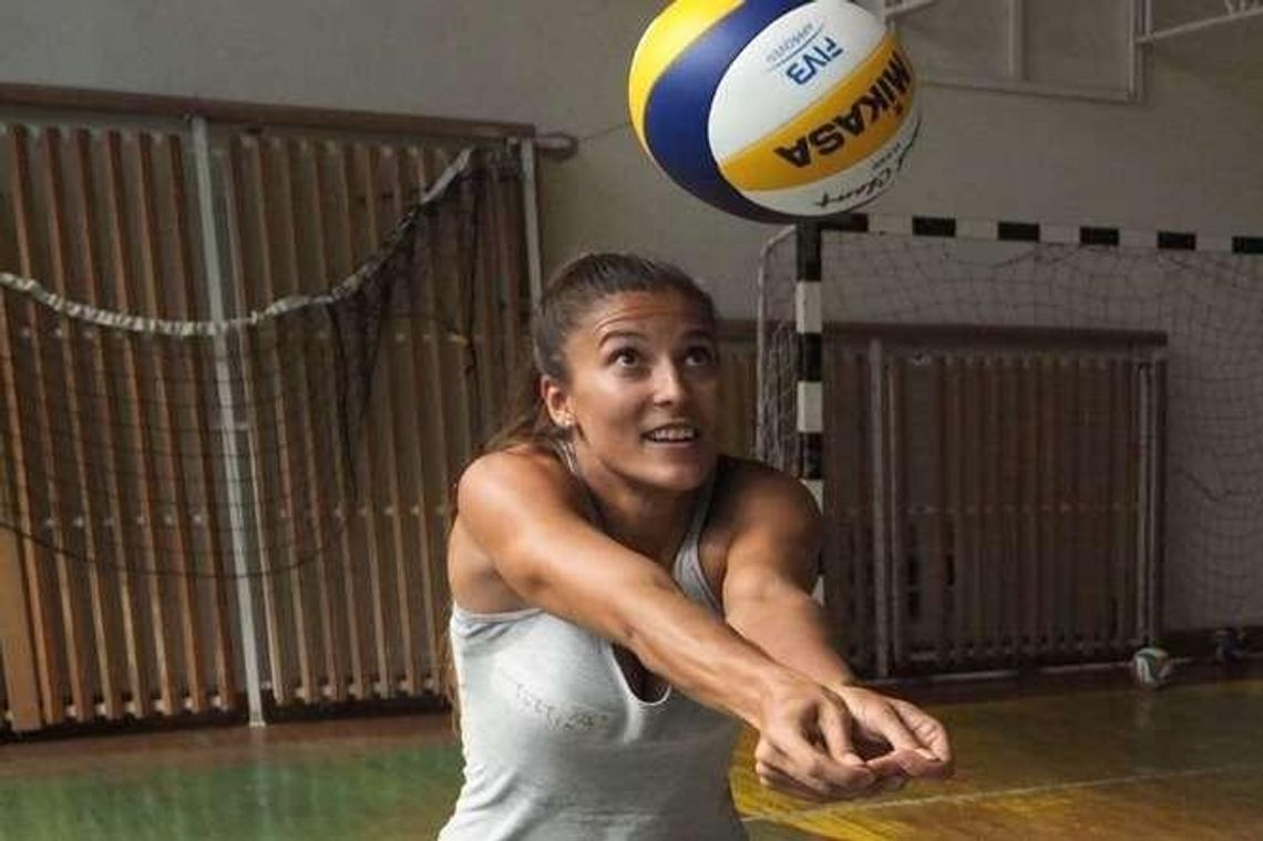 Kołosińska i Brzostek odwiedziły młodzież w Gimnazjum nr 5 Kołosińska i Brzostek odwiedziły młodzież w Gimnazjum nr 5