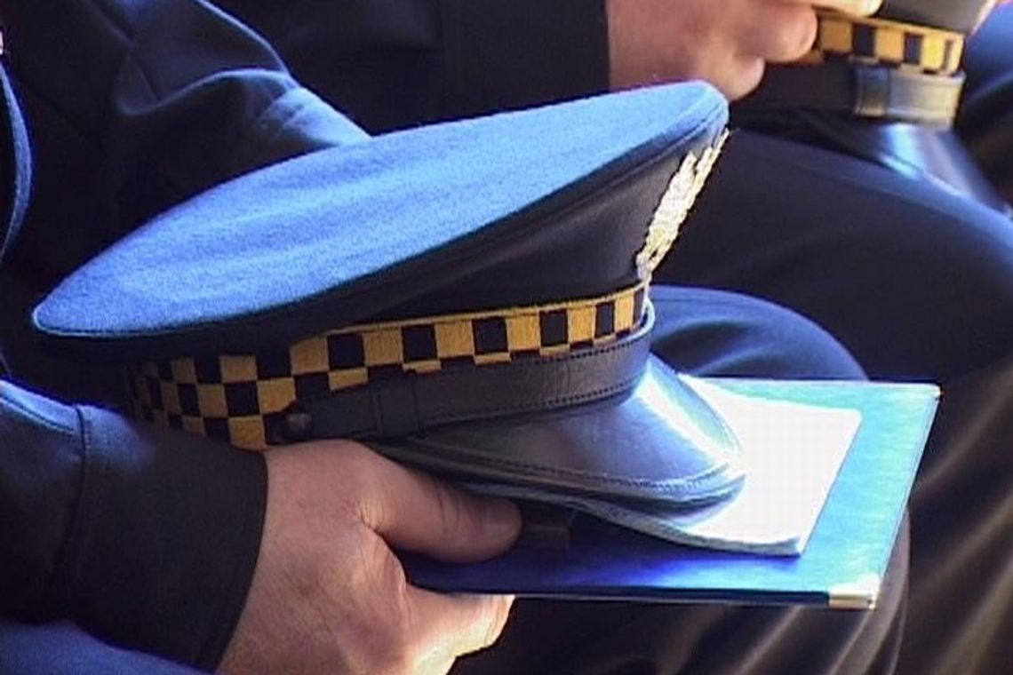 Komendant Straży Miejskiej pił piwo w sklepie i wyzywał policjantów