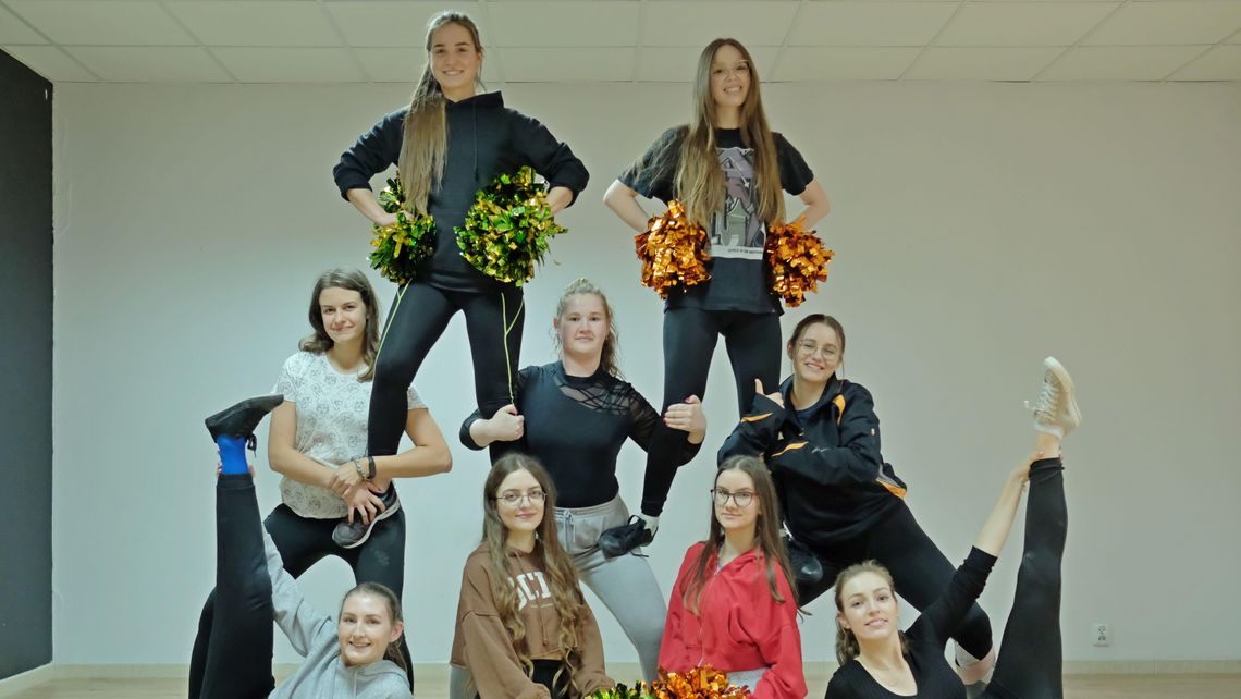 Komisja antydopingowa zaciska zęby, kiedy Perełki dopingują Tytanów. Zdjęcia