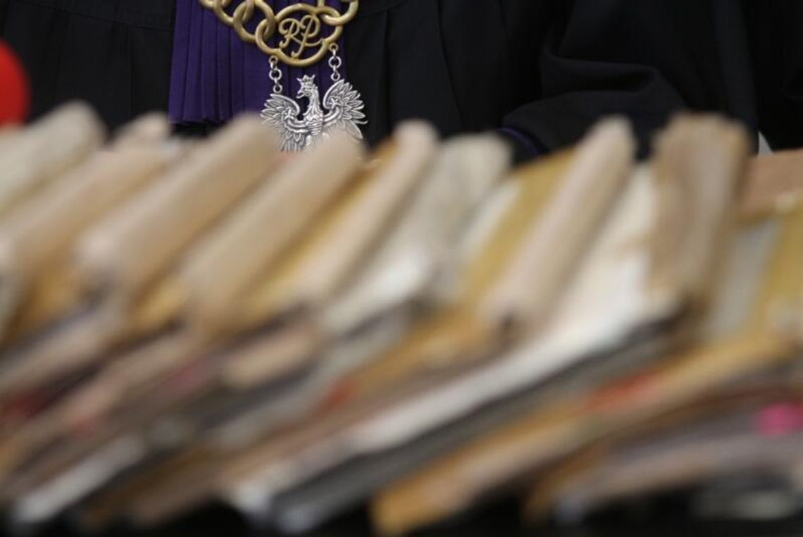 Komornik sprzedał halę nie tej firmy co trzeba. Teraz zapłaci