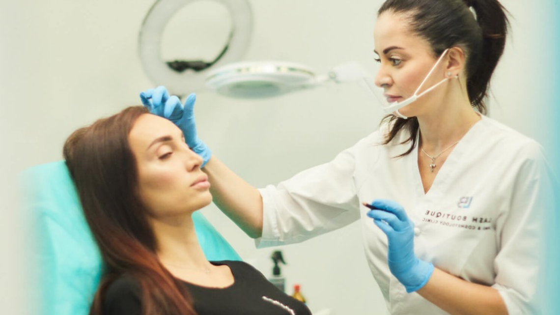 ​Kompleks zabiegów FullFace – przywróć młodość swojej twarzy