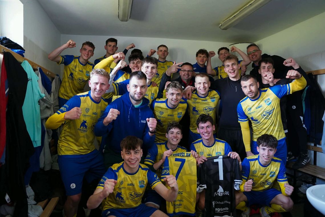 Siedem goli Powiślaka w meczu z Hetmanem Gołąb. Komplet wyników 20 kolejki lubelskiej okręgówki Siedem goli Powiślaka w meczu z Hetmanem Gołąb. Komplet wyników 20 kolejki lubelskiej okręgówki