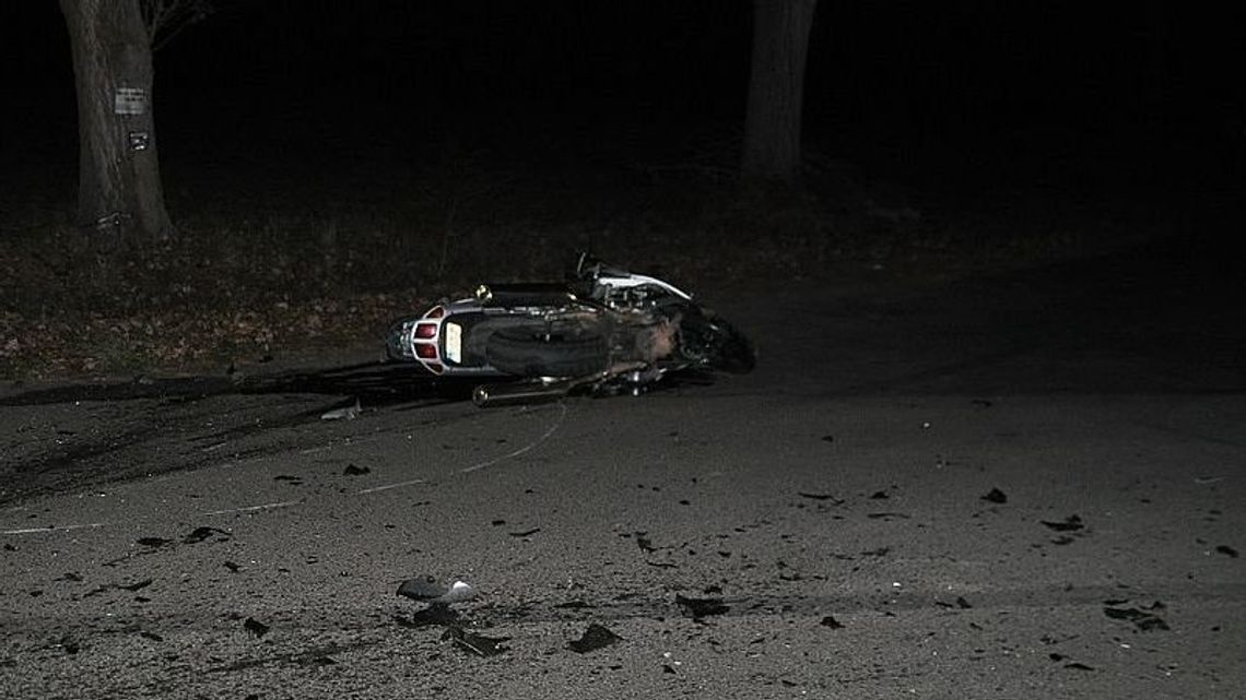 Kompletnie pijany kierowca nie przepuścił motocyklisty