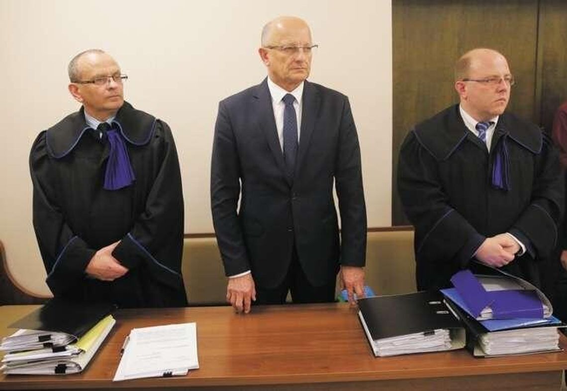 Komplikuje się sądowy spór ws. Krzysztofa Żuka Komplikuje się sądowy spór ws. Krzysztofa Żuka