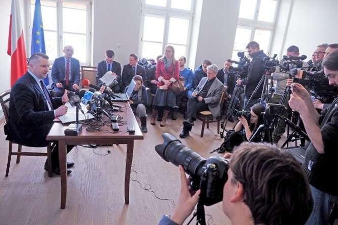 Komu wojewoda daje zarobić. Fundacja Wolności domaga się publikowania umów Komu wojewoda daje zarobić. Fundacja Wolności domaga się publikowania umów