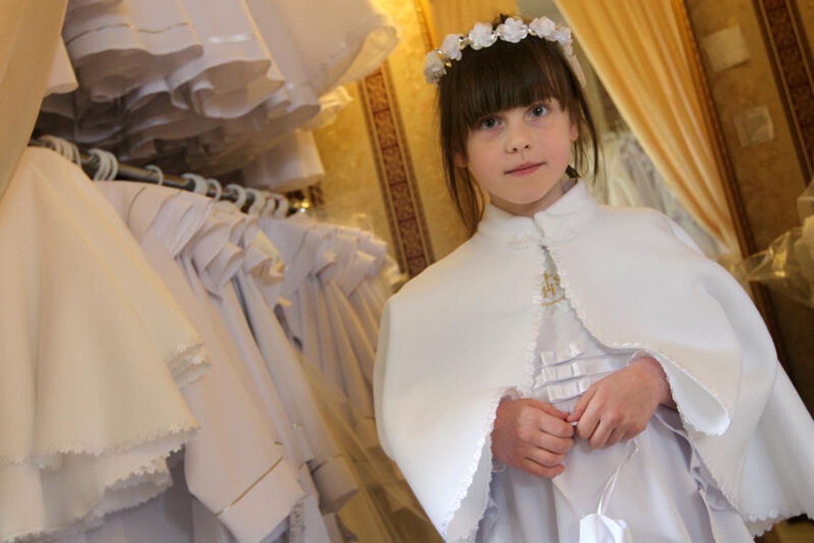 Komunia 2013: Stroje komunijne, prezenty, ostatnie chwile przed komunią