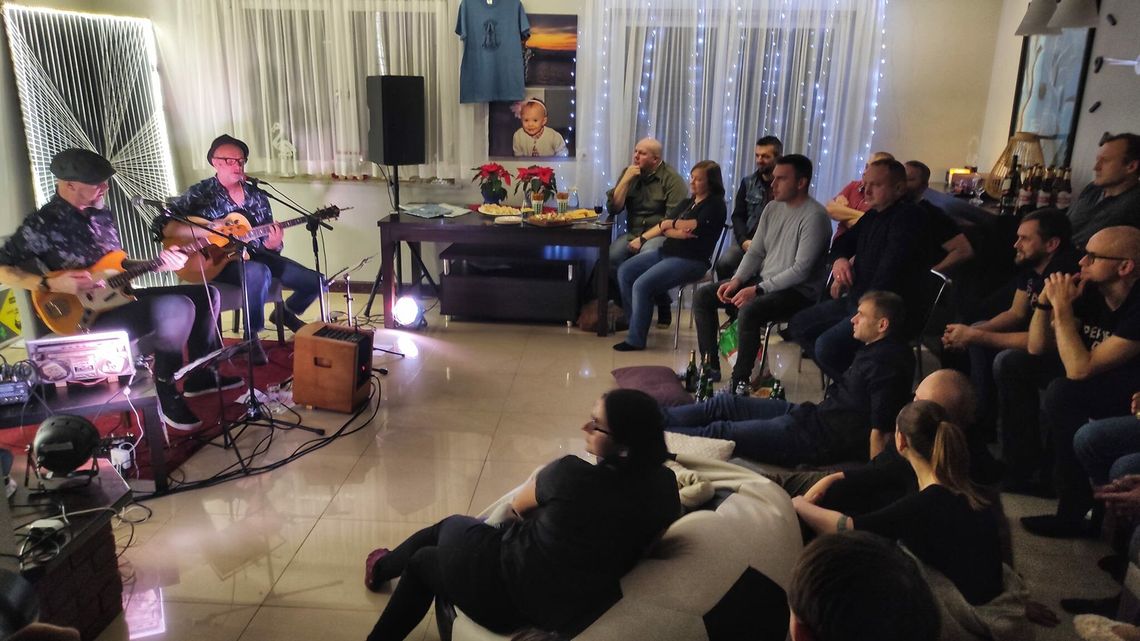 Koncert w mieszkaniu pod Białą Podlaską. Wstęp „co łaska”