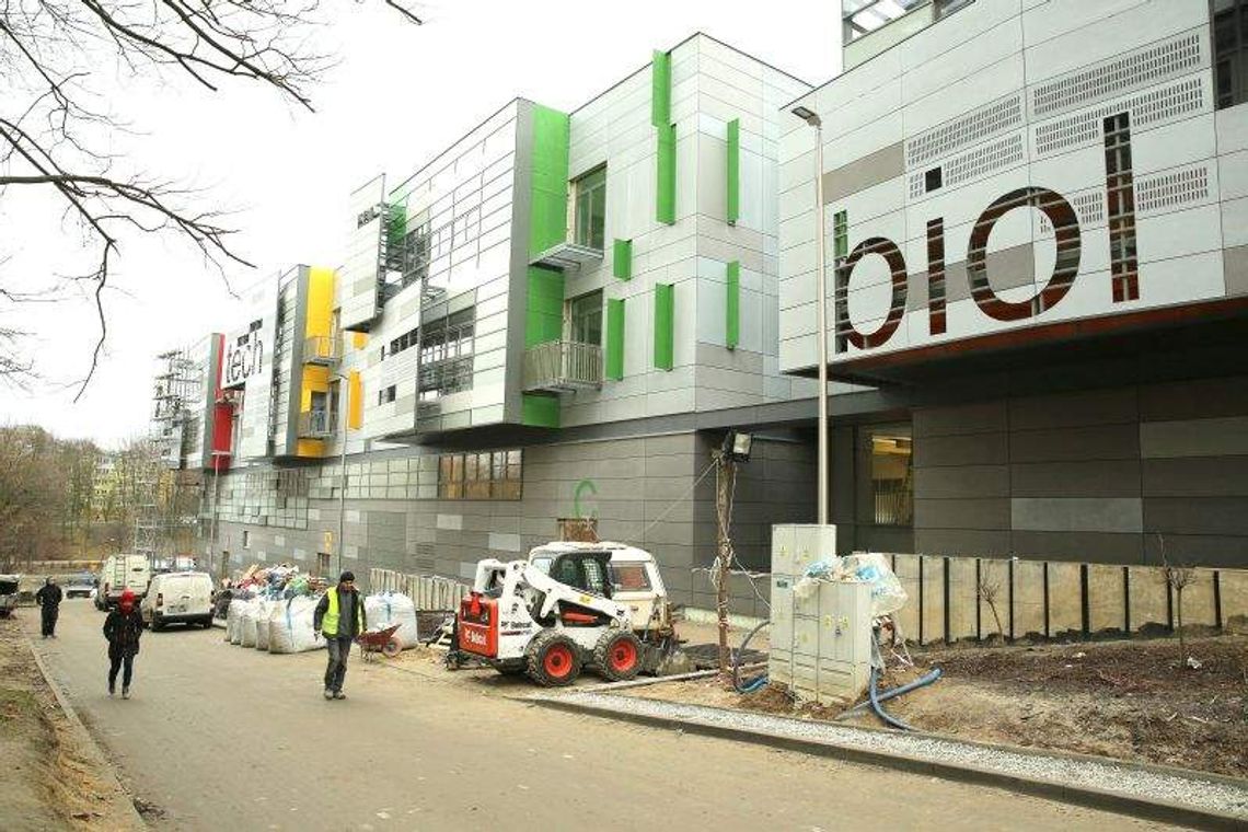 Kończą budowę centrum naukowego Ecotech-Complex. Kosztowało 150 mln zł Kończą budowę centrum naukowego Ecotech-Complex. Kosztowało 150 mln zł