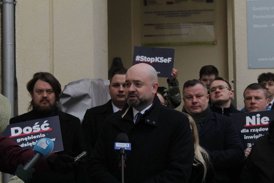 Konfederacja atakuje KSeF. „Protestujemy przeciwko inwigilacji naszych firm”