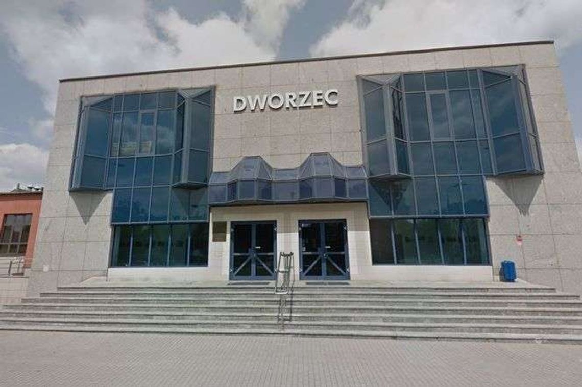 Koniec akcji policji na dworcu kolejowym. Co było w torbie?