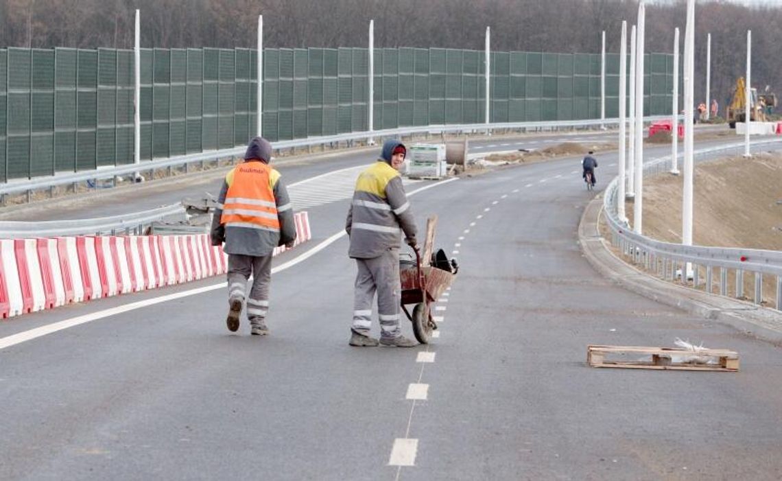 Koniec drogowego horroru. Nowa trasa do Świdnika, jak marzenie (zdjęcia) Koniec drogowego horroru. Nowa trasa do Świdnika, jak marzenie (zdjęcia)