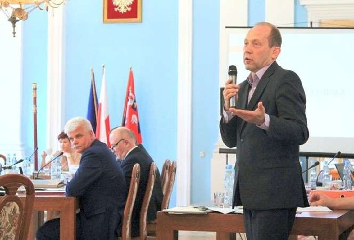 Koniec dyskusji. Ruszają zwolnienia grupowe w szpitalu: 133 osoby, w tym 60 pielęgniarek i położnych