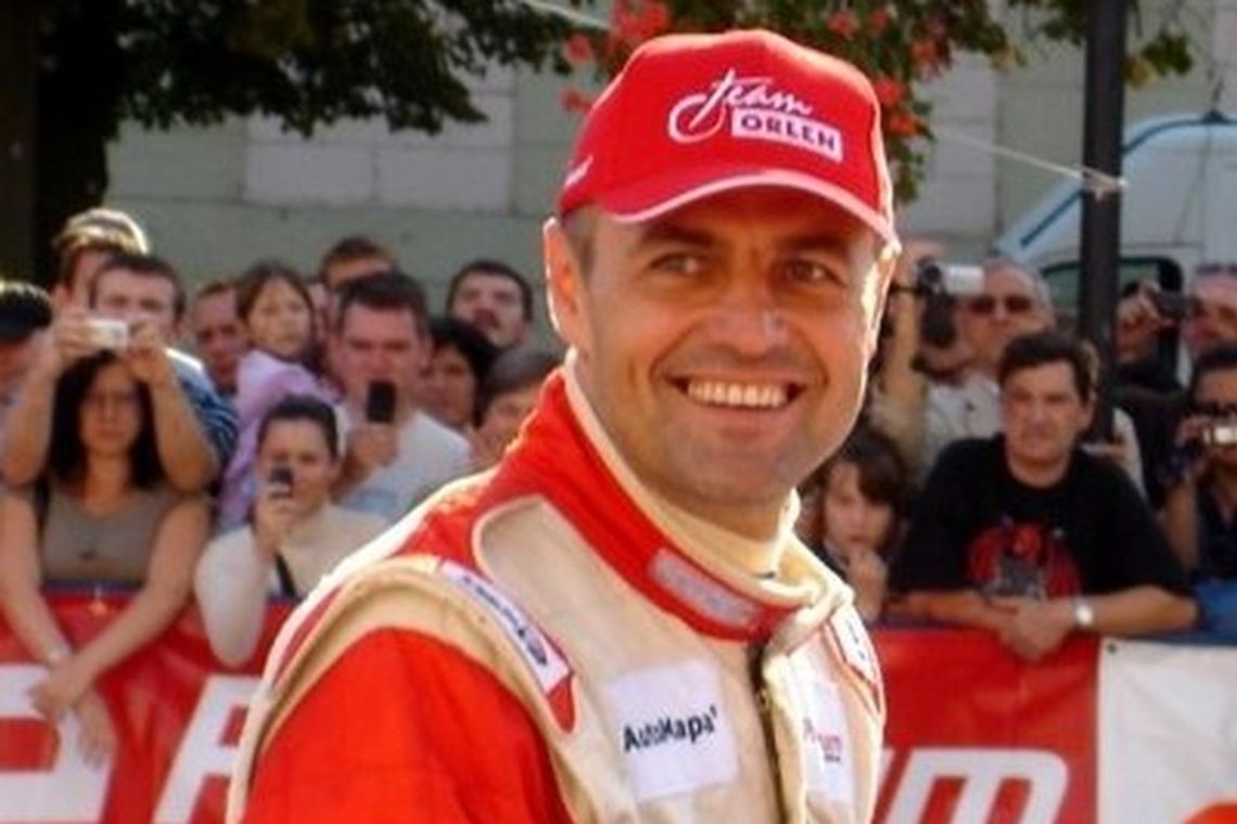 Koniec rajdu Dakar dla Hołowczyca. Złamane żebra i uraz kręgosłupa